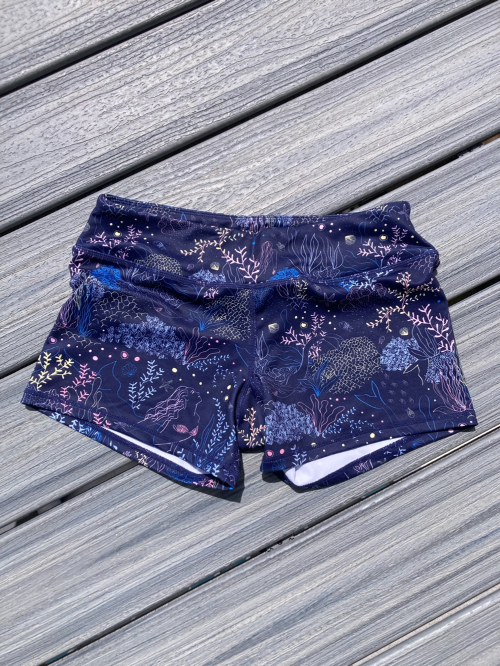 NWOT Mermaid Double Take Booty Shorts by Born Primitive - M